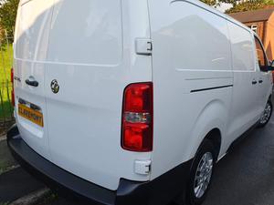 Vauxhall Vivaro 1.5 Turbo D 2900 Dynamic L2 H1 Euro 6 (s/s) 6dr