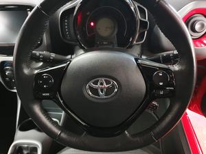 Toyota AYGO 1.0 VVT-i x-play Euro 6 5dr (Safety Sense)