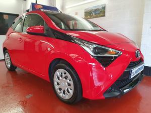 Toyota AYGO 1.0 VVT-i x-play Euro 6 5dr (Safety Sense)