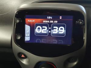 Toyota AYGO 1.0 VVT-i x-play Euro 6 5dr (Safety Sense)