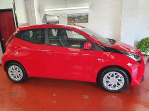 Toyota AYGO 1.0 VVT-i x-play Euro 6 5dr (Safety Sense)