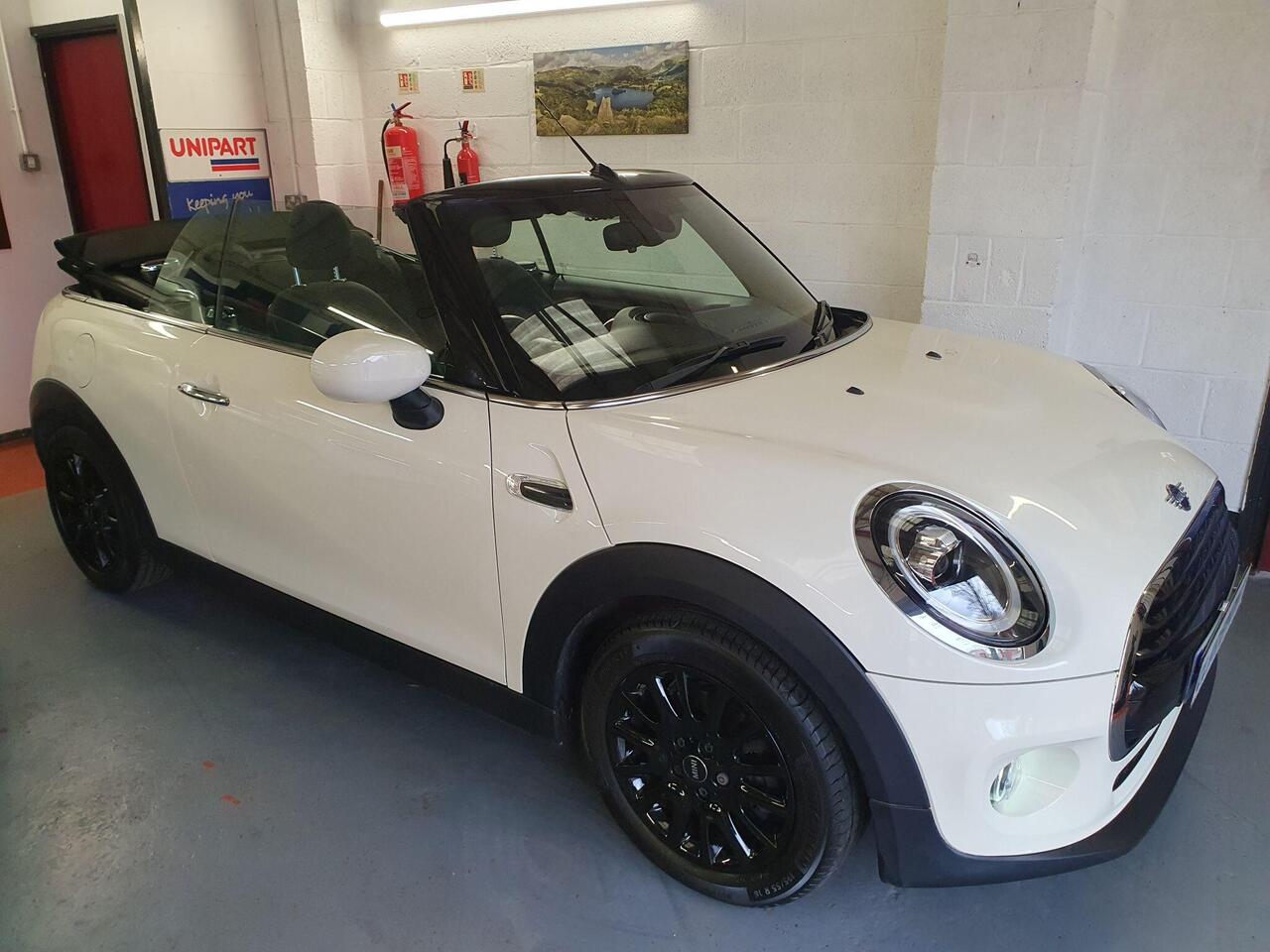 MINI Convertible 1.5 Cooper Classic EURO 6 (s/s) 2dr