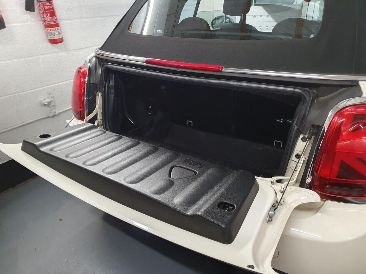 MINI Convertible 1.5 Cooper Classic EURO 6 (s/s) 2dr