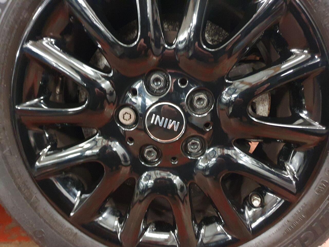 MINI Convertible 1.5 Cooper Classic EURO 6 (s/s) 2dr