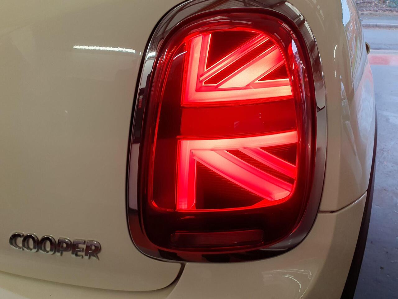 MINI Convertible 1.5 Cooper Classic EURO 6 (s/s) 2dr