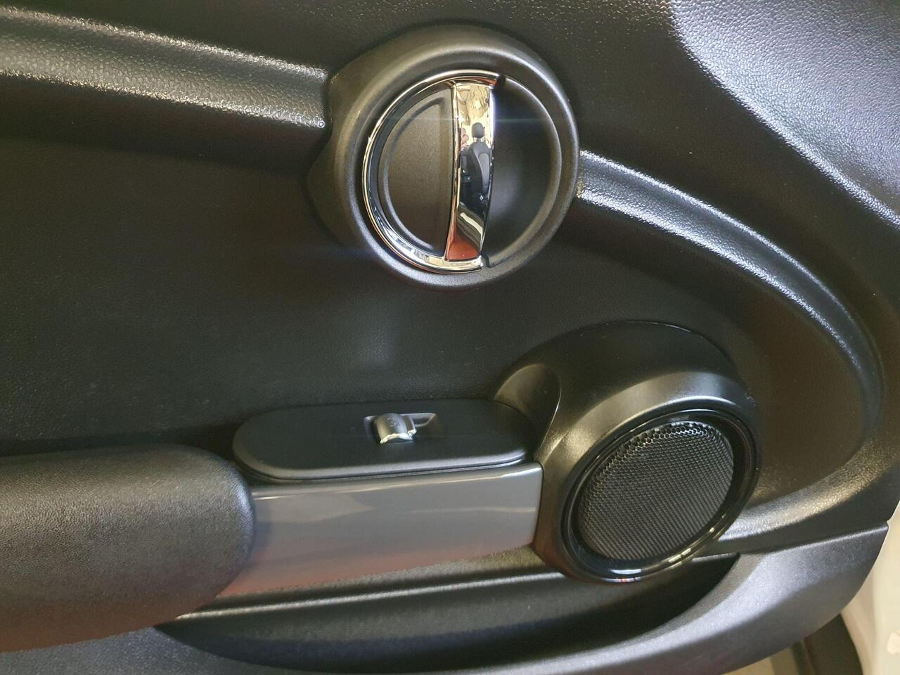 MINI Convertible 1.5 Cooper Classic EURO 6 (s/s) 2dr