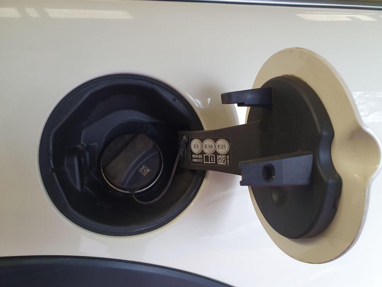 MINI Convertible 1.5 Cooper Classic EURO 6 (s/s) 2dr