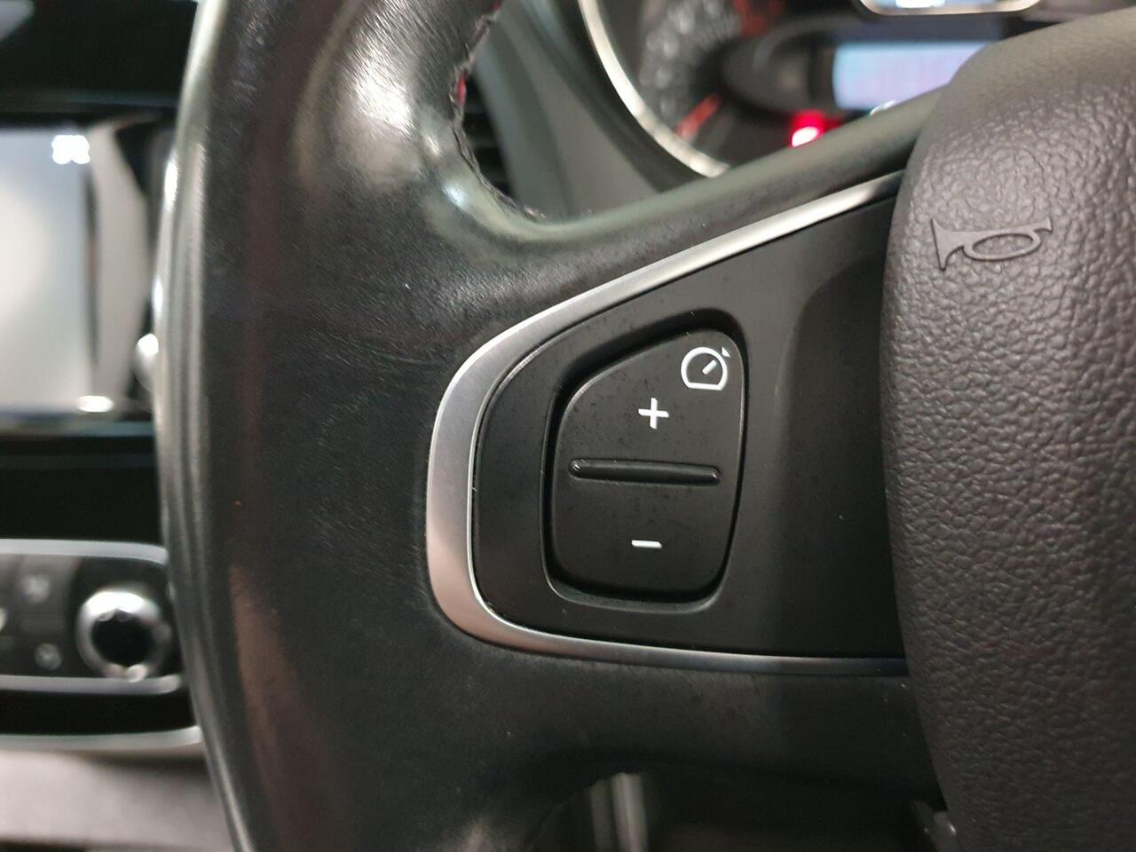 Renault Captur 0.9 TCE ENERGY GT LINE EURO 6 (s/s) 5dr