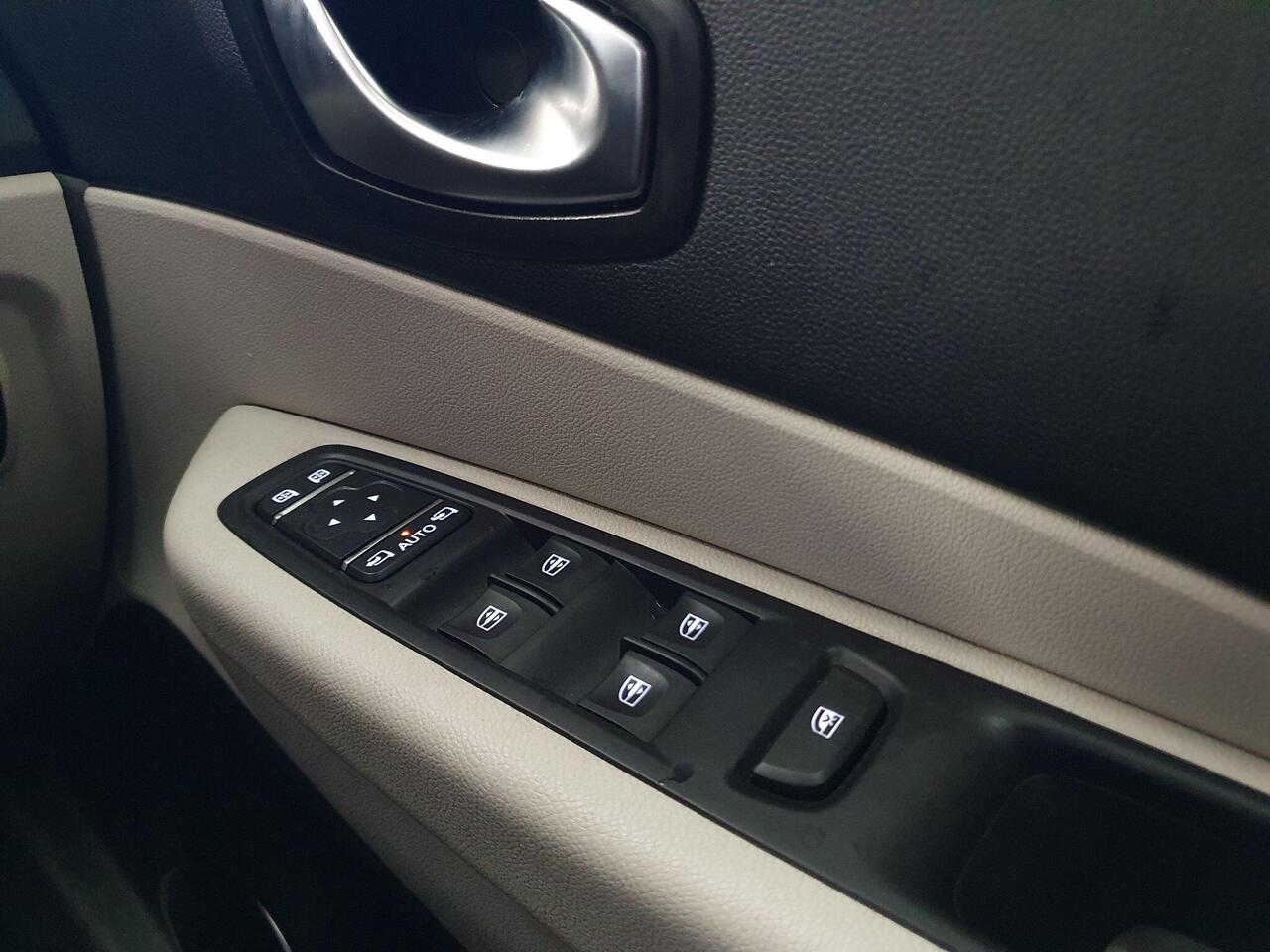 Renault Captur 0.9 TCE ENERGY GT LINE EURO 6 (s/s) 5dr