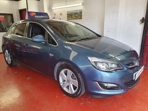 Vauxhall Astra 2.0 CDTi ecoFLEX SRi Euro 5 (s/s) 5dr