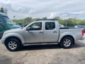 Nissan Navara 2.5 Navara Double CAB Outlaw DCI 5dr