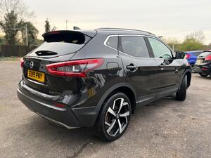 Nissan Qashqai 1.3 DIG-T Tekna EURO 6 (s/s) 5dr