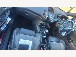 Ford Fiesta 1.6T EcoBoost ST-2 EURO 6 3dr