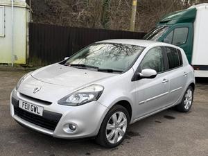 Renault Clio 1.5 DCI Privilege TomTom EURO 5 5dr