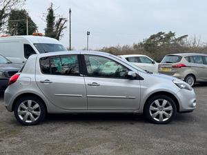 Renault Clio 1.5 DCI Privilege TomTom EURO 5 5dr
