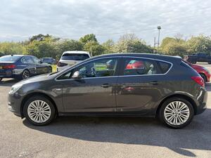Vauxhall Astra 1.6 CDTI ecoFLEX Excite EURO 6 (s/s) 5dr
