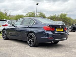 BMW 3 Series 2.0 320D Luxury AUTO xDrive EURO 5 (s/s) 4dr