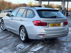 BMW 3 Series 1.5 318I Sport Touring EURO 6 (s/s) 5dr