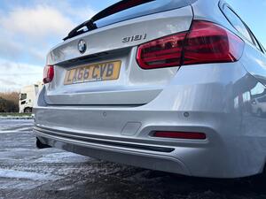 BMW 3 Series 1.5 318I Sport Touring EURO 6 (s/s) 5dr