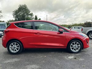 Ford Fiesta 1.0T EcoBoost Zetec EURO 6 (s/s) 3dr