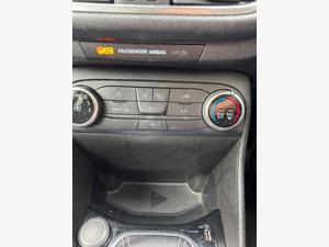 Ford Fiesta 1.0T EcoBoost Zetec EURO 6 (s/s) 3dr