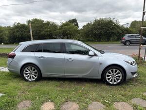 Vauxhall Insignia 2.0 CDTI Elite NAV Sports Tourer AUTO EURO 5 5dr