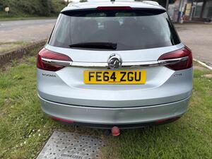 Vauxhall Insignia 2.0 CDTI Elite NAV Sports Tourer AUTO EURO 5 5dr