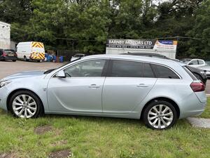 Vauxhall Insignia 2.0 CDTI Elite NAV Sports Tourer AUTO EURO 5 5dr