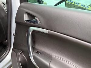 Vauxhall Insignia 2.0 CDTI Elite NAV Sports Tourer AUTO EURO 5 5dr