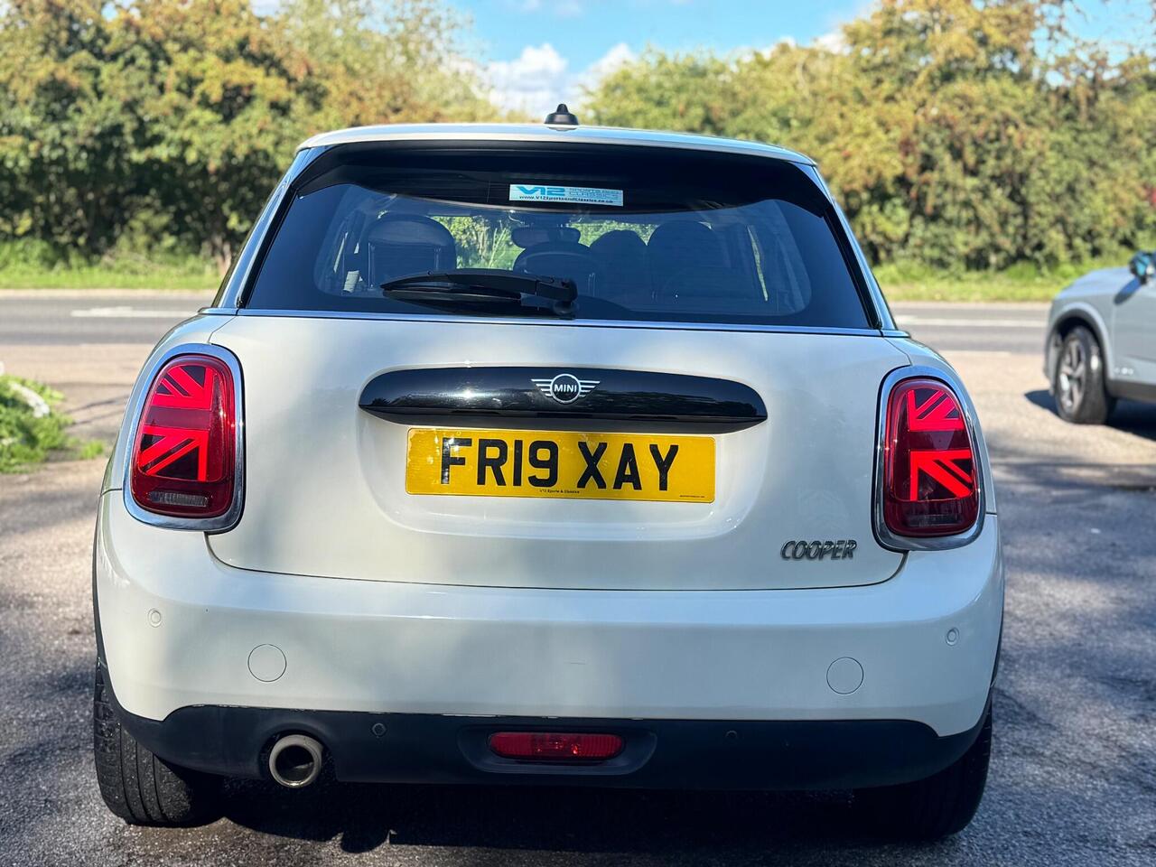 MINI Hatch 1.5 Cooper Classic Steptronic EURO 6 (s/s) 5dr