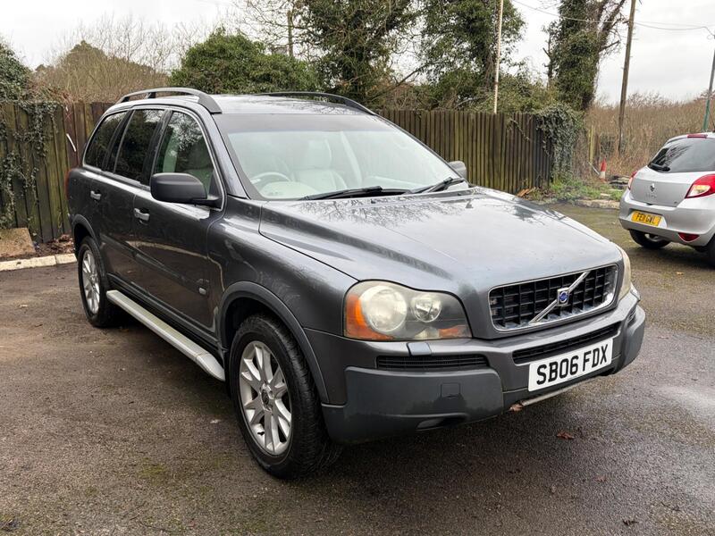 Volvo XC90 2.4 D5 SE Geartronic AWD 5dr