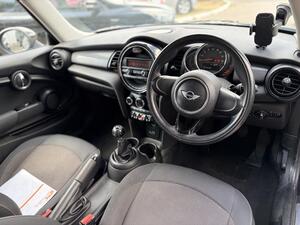 MINI Hatch 1.5 Cooper EURO 6 (s/s) 3dr