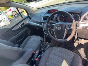 Vauxhall Mokka 1.6 Exclusiv 2WD EURO 5 (s/s) 5dr