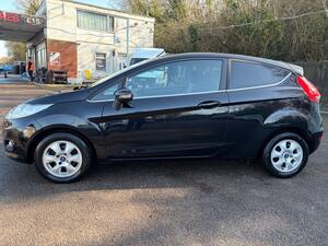 Ford Fiesta 1.6 TDCI ECOnetic DPF Titanium 3dr