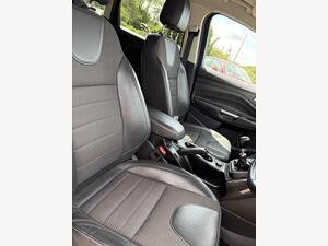 Ford Kuga 2.0 TDCI Titanium 2WD EURO 6 (s/s) 5dr