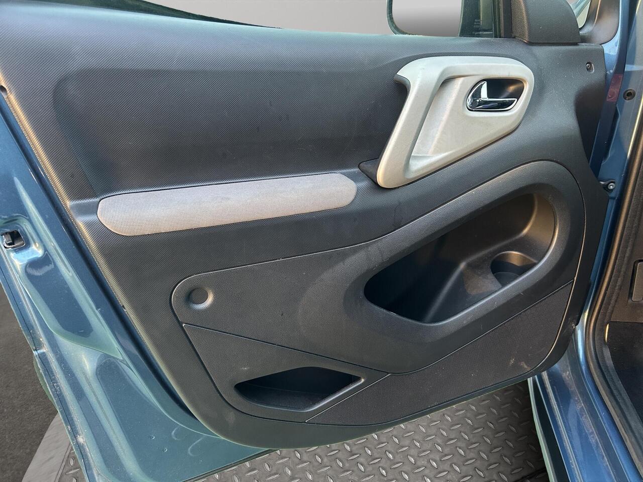 Peugeot Partner Tepee 1.6 HDI Tepee Outdoor 5dr