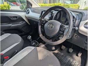 Toyota AYGO 1.0 VVT-i x-style Euro 6 5dr