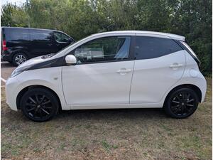 Toyota AYGO 1.0 VVT-i x-style Euro 6 5dr