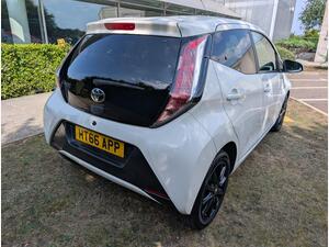Toyota AYGO 1.0 VVT-i x-style Euro 6 5dr
