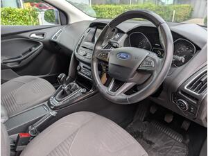 Ford Focus 1.0T EcoBoost Titanium Euro 6 (s/s) 5dr