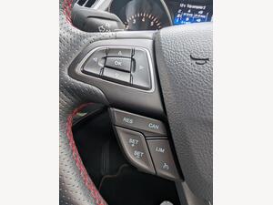 Ford Kuga 1.5T EcoBoost ST-Line AUTO AWD EURO 6 (s/s) 5dr