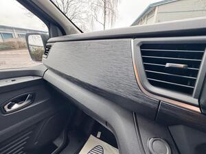 Renault Trafic RED edition