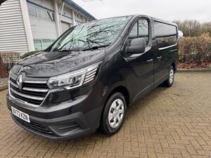 Renault Trafic RED edition