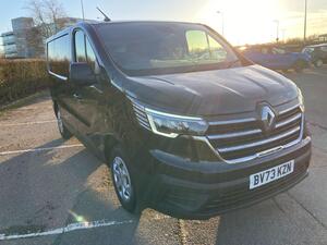 Renault Trafic RED edition