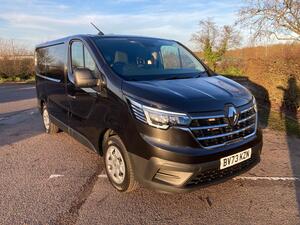 Renault Trafic RED edition