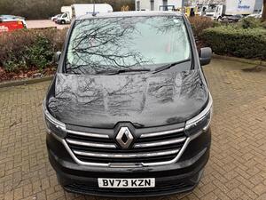 Renault Trafic RED edition