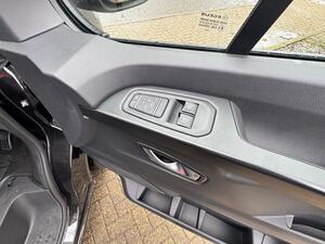 Renault Trafic RED edition