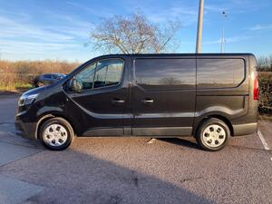 Renault Trafic RED edition