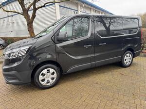 Renault Trafic RED edition