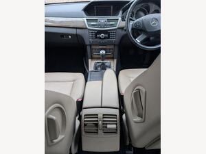 Mercedes-Benz E Class 2.1 E250 CDI BlueEfficiency Avantgarde EURO 5 4dr